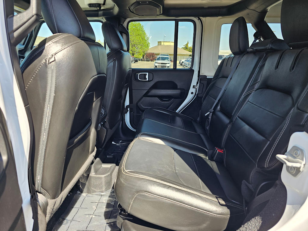 2023 Jeep Wrangler Unlimited Sahara 4xe 21