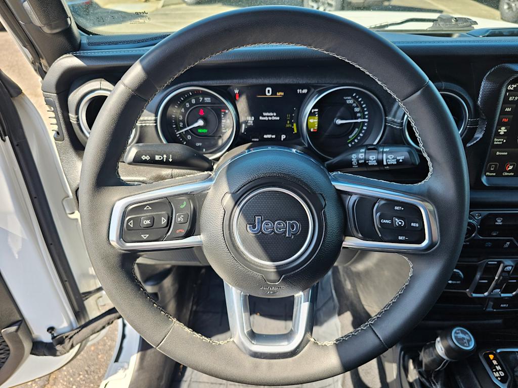 2023 Jeep Wrangler Unlimited Sahara 4xe 14