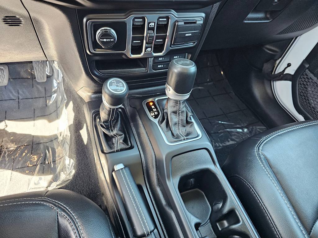 2023 Jeep Wrangler Unlimited Sahara 4xe 16
