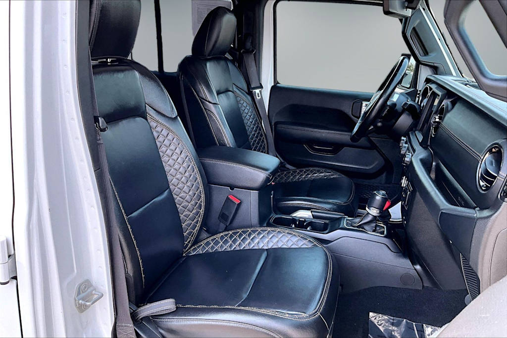 Thumbnail: 2022 Jeep Wrangler - 12