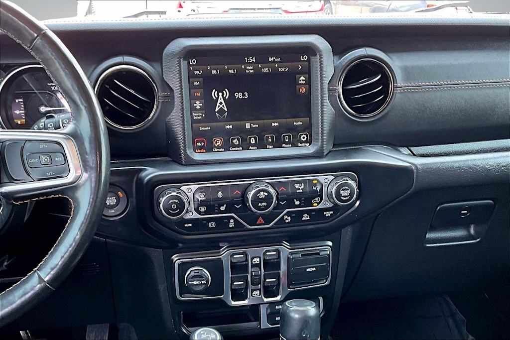 Thumbnail: 2022 Jeep Wrangler - 15