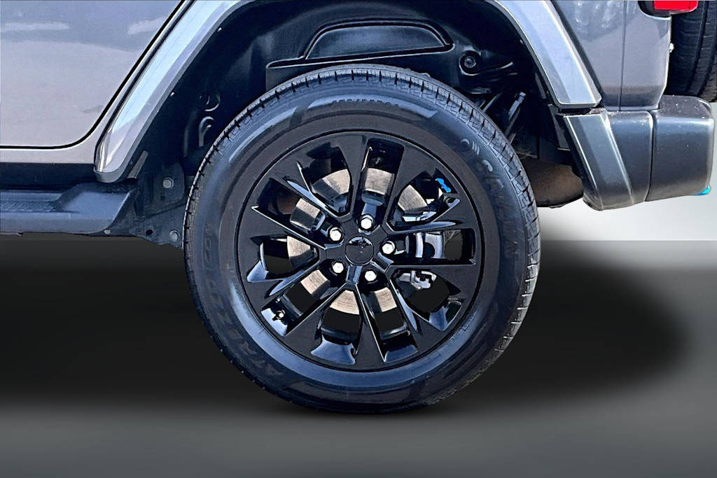 Thumbnail: 2023 Jeep Wrangler - 33