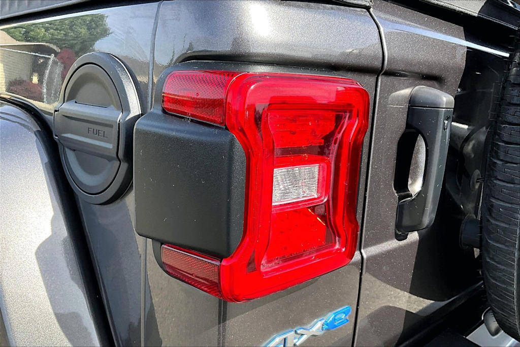 Thumbnail: 2023 Jeep Wrangler - 31