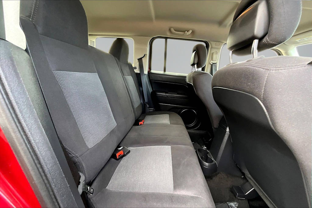 Thumbnail: 2015 Jeep Patriot - 29