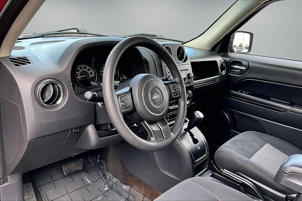 Thumbnail: 2015 Jeep Patriot - 2