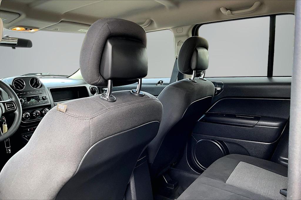 Thumbnail: 2015 Jeep Patriot - 11