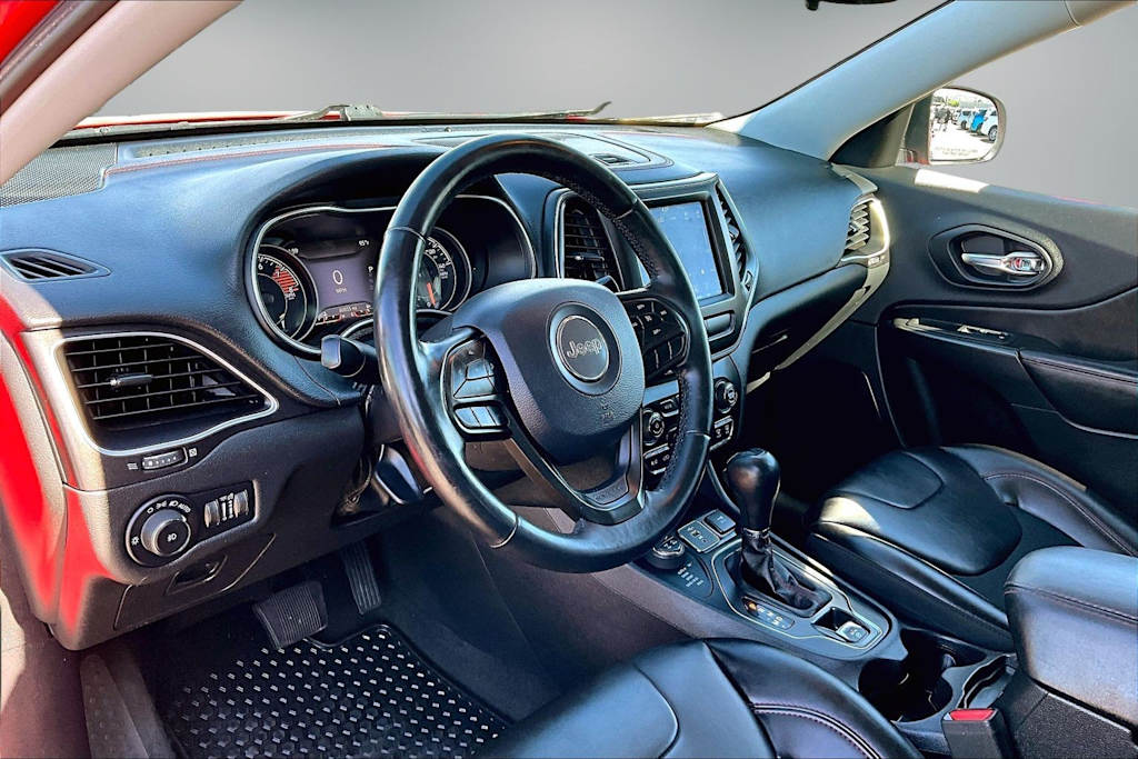 Thumbnail: 2019 Jeep Cherokee - 2