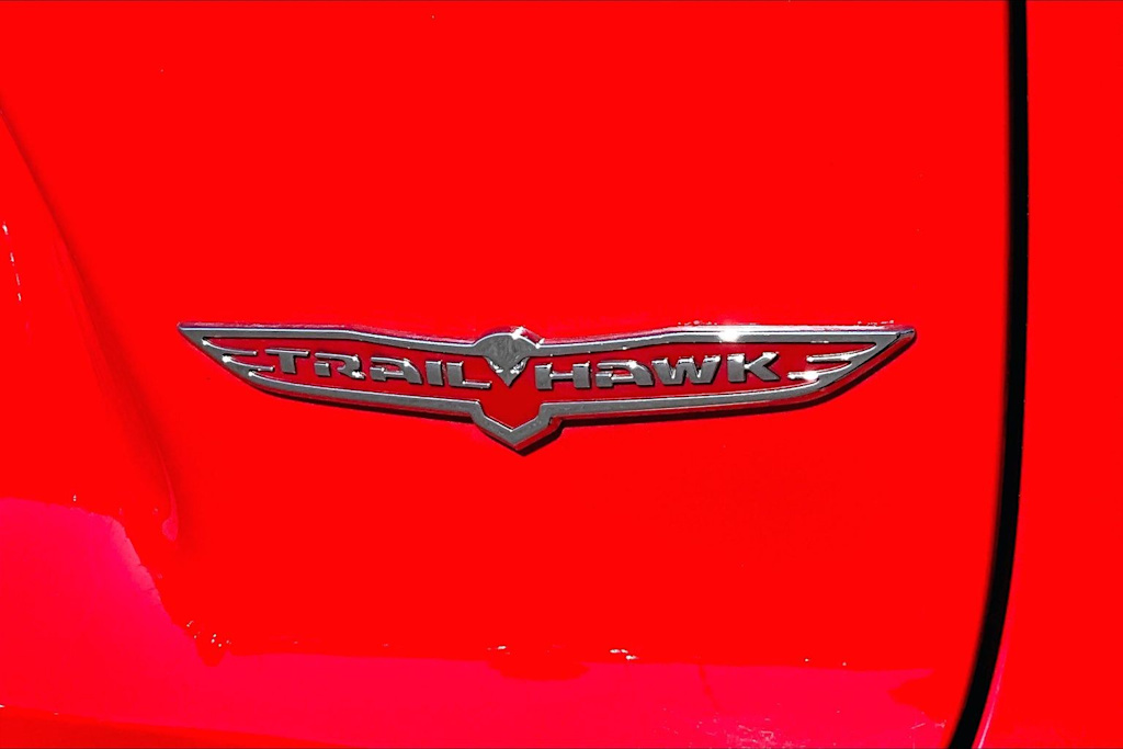Thumbnail: 2019 Jeep Cherokee - 6