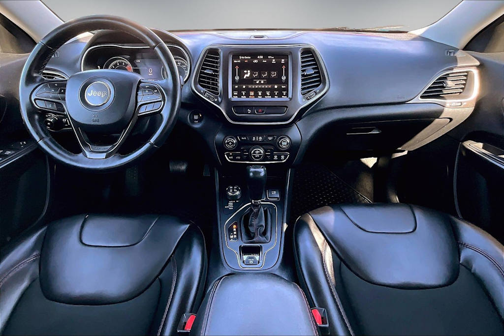 Thumbnail: 2019 Jeep Cherokee - 9