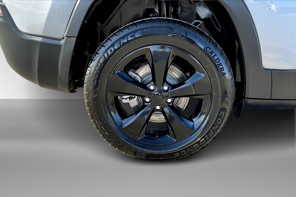 Thumbnail: 2021 Jeep Cherokee - 36