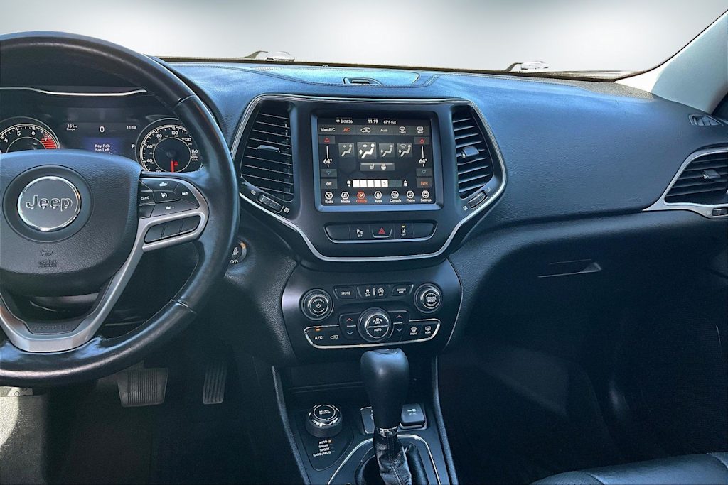 Thumbnail: 2021 Jeep Cherokee - 14