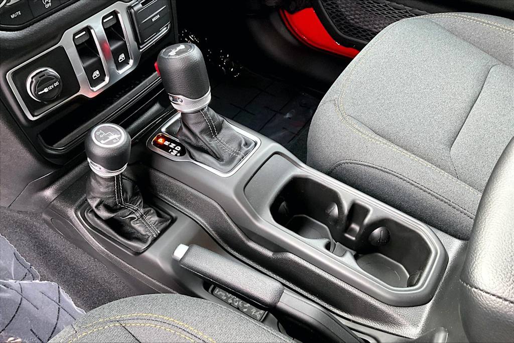 Thumbnail: 2026 Jeep Wrangler - 15