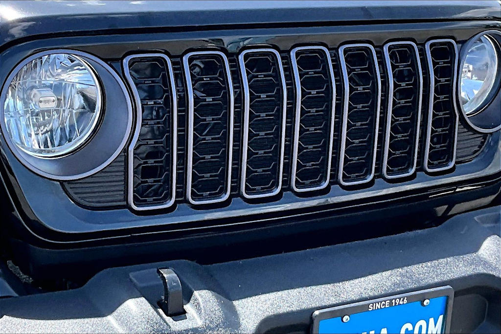 Thumbnail: 2024 Jeep Wrangler - 6