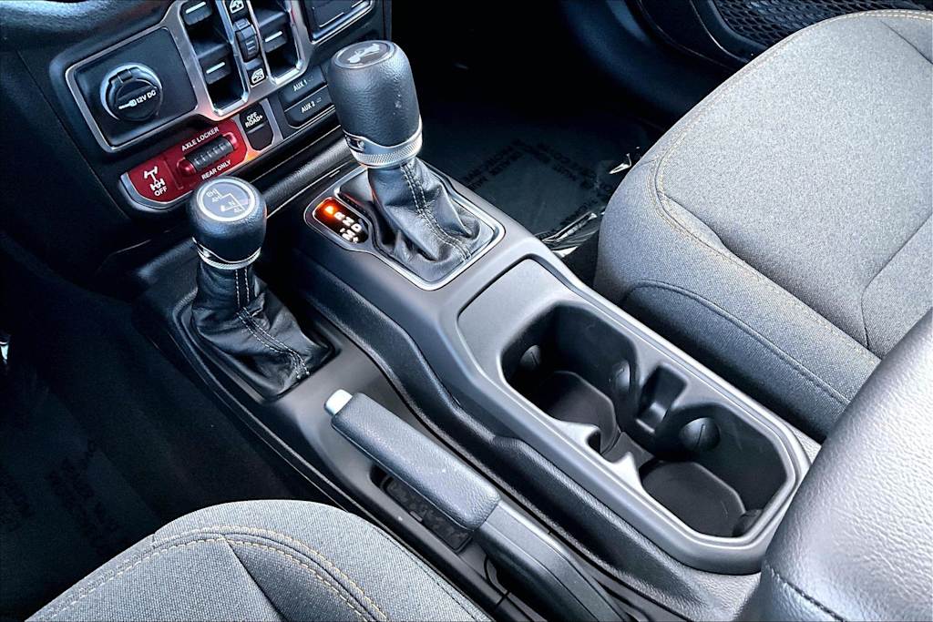2026 Jeep Wrangler 4-Door Willys - Photo 16