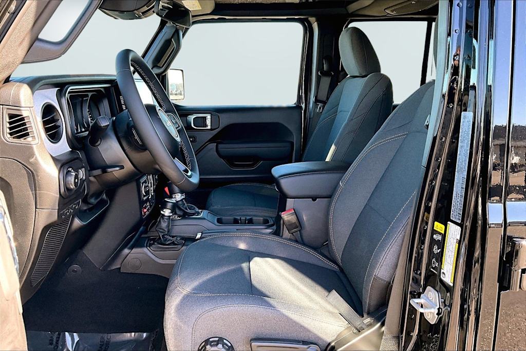 Thumbnail: 2026 Jeep Wrangler - 10