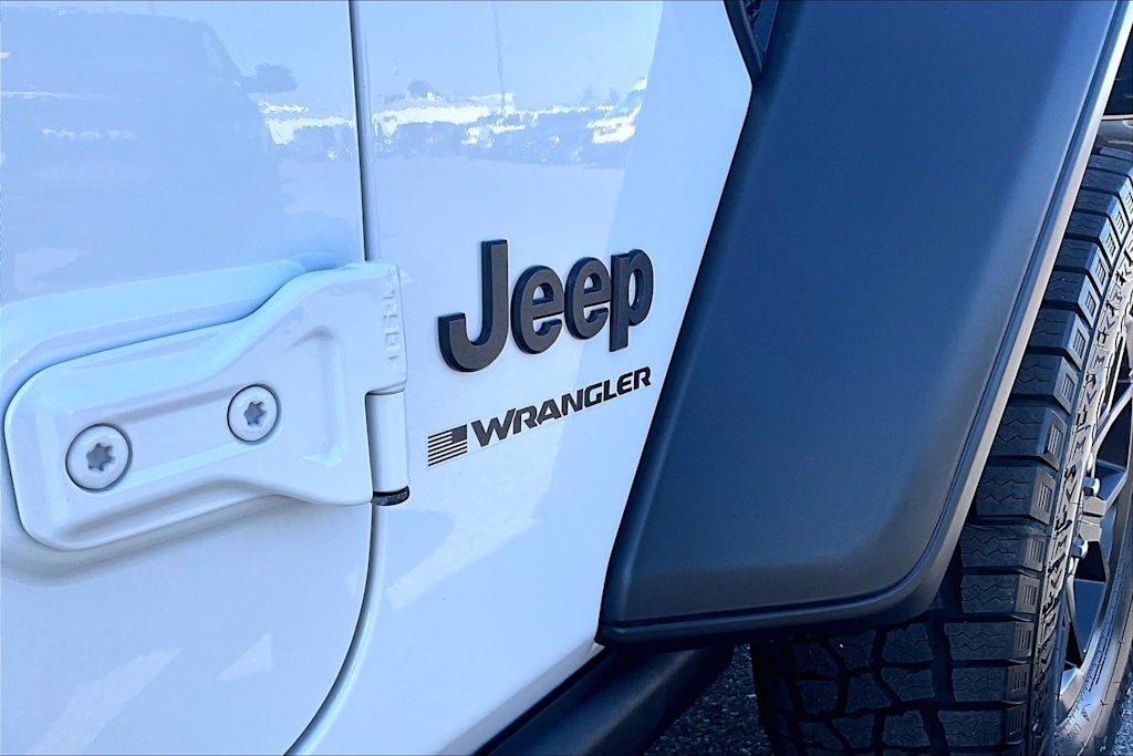 Thumbnail: 2025 Jeep Wrangler - 6