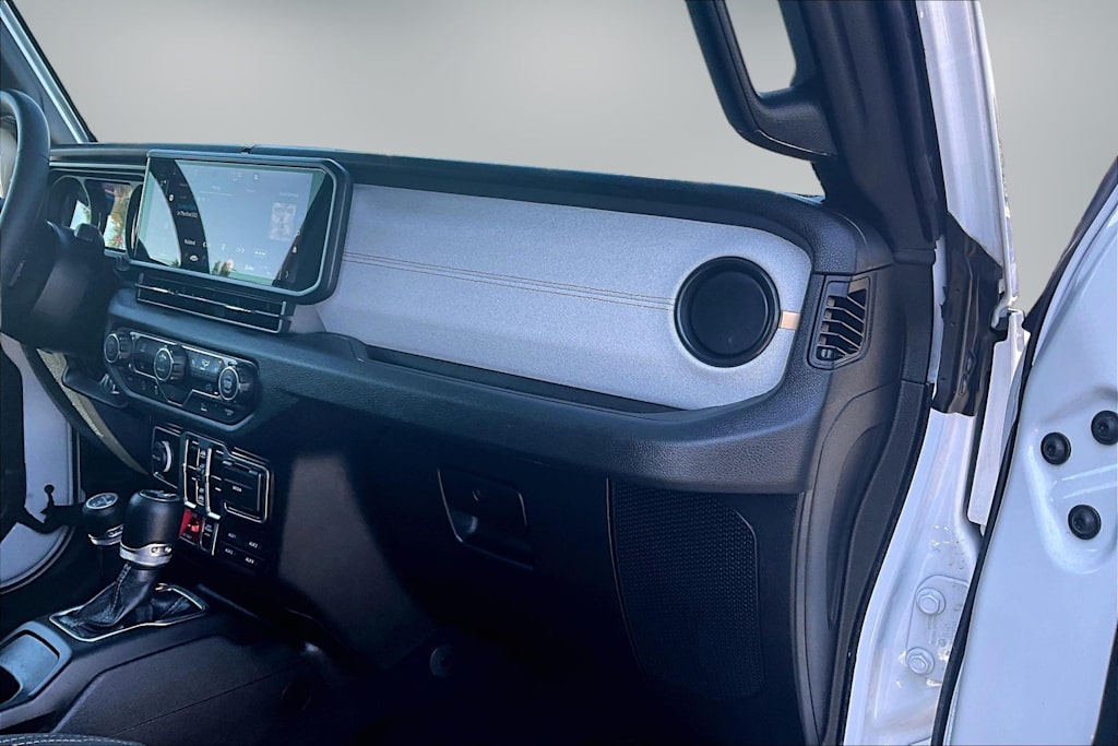Thumbnail: 2025 Jeep Wrangler - 24