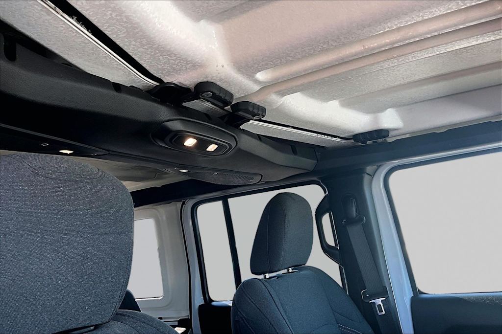 Thumbnail: 2025 Jeep Wrangler - 31