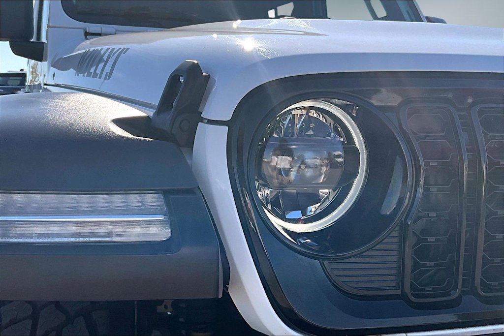 Thumbnail: 2025 Jeep Wrangler - 32