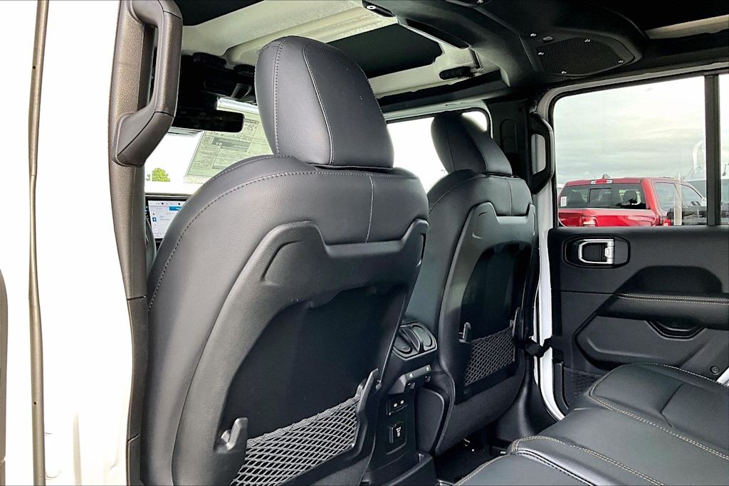 Thumbnail: 2026 Jeep Wrangler - 13