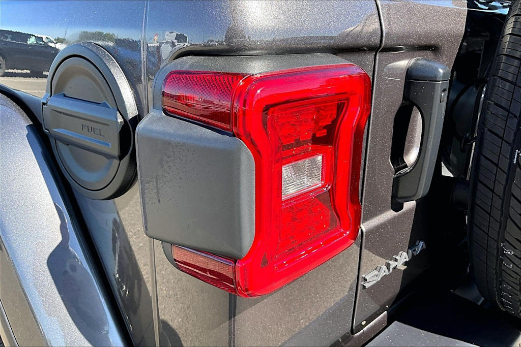 Thumbnail: 2026 Jeep Wrangler - 32