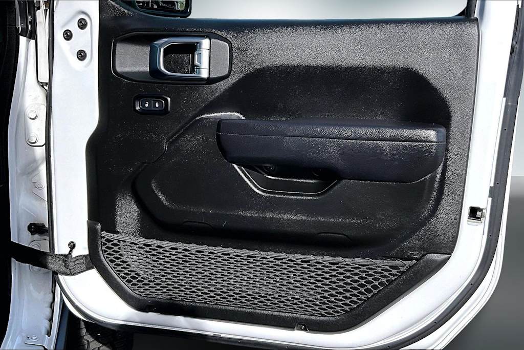 Thumbnail: 2024 Jeep Wrangler - 27