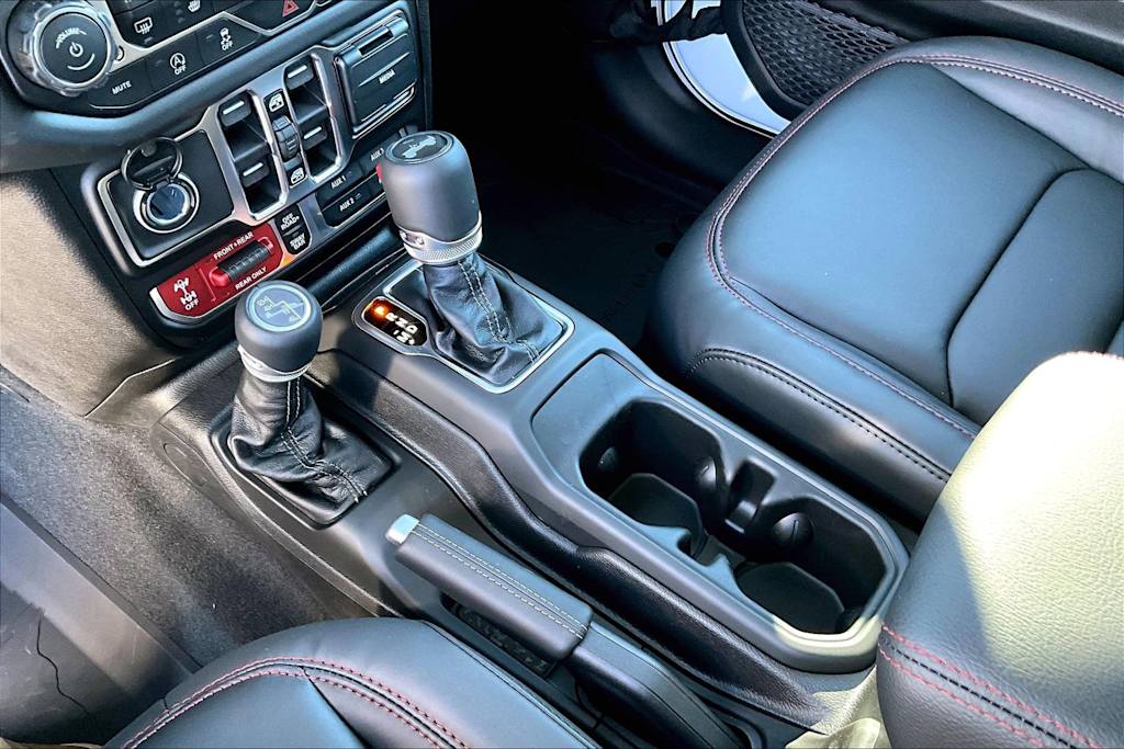 Thumbnail: 2026 Jeep Wrangler - 15