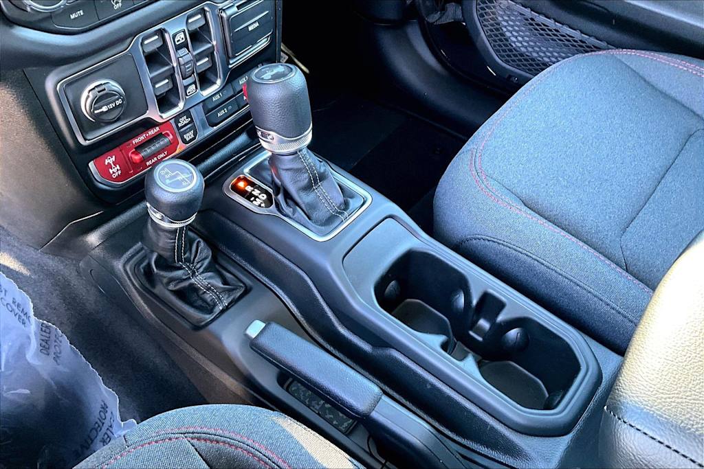 Thumbnail: 2026 Jeep Wrangler - 16