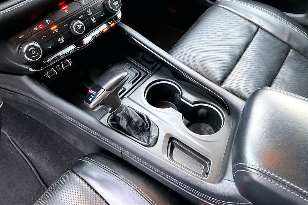 Thumbnail: 2021 Dodge Durango - 16