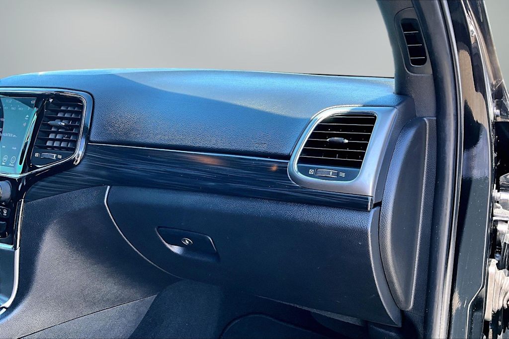 2019 Jeep Grand Cherokee Altitude - Photo 23