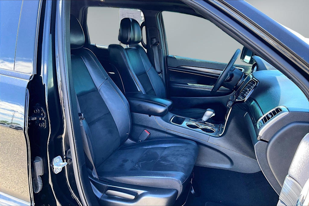 2019 Jeep Grand Cherokee Altitude - Photo 11