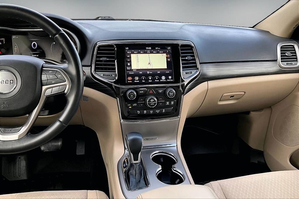 Thumbnail: 2022 Jeep Grand Cherokee - 14