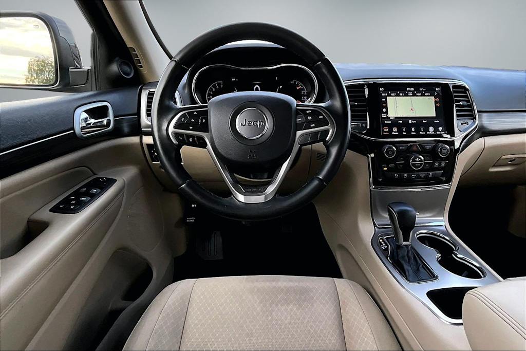 Thumbnail: 2022 Jeep Grand Cherokee - 13