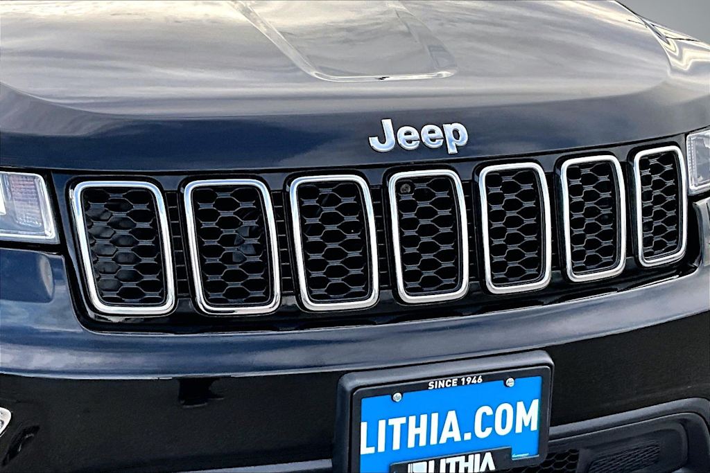 Thumbnail: 2022 Jeep Grand Cherokee - 31