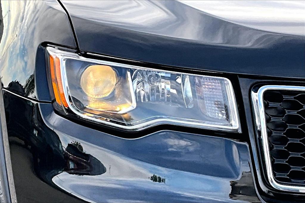 Thumbnail: 2022 Jeep Grand Cherokee - 30