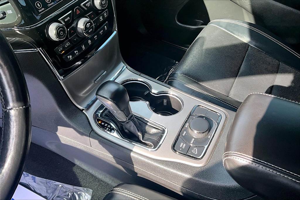 Thumbnail: 2021 Jeep Grand Cherokee - 16