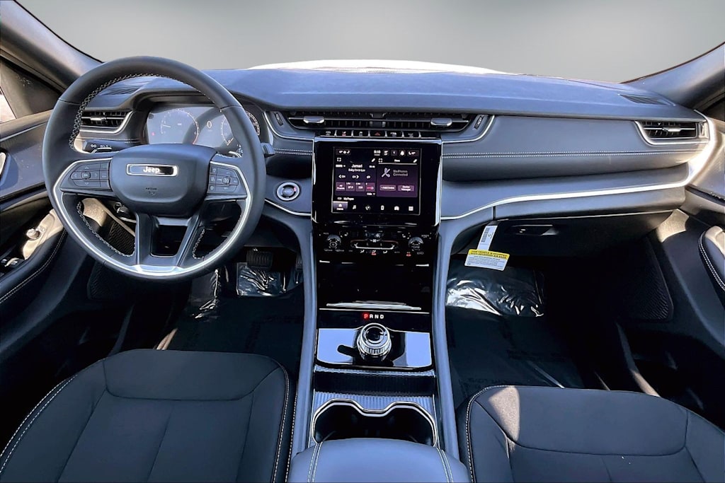 Thumbnail: 2026 Jeep Grand Cherokee - 10