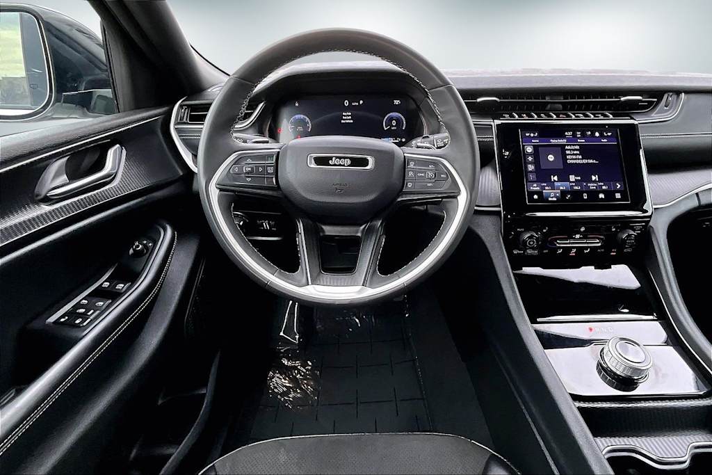 Thumbnail: 2024 Jeep Grand Cherokee - 14