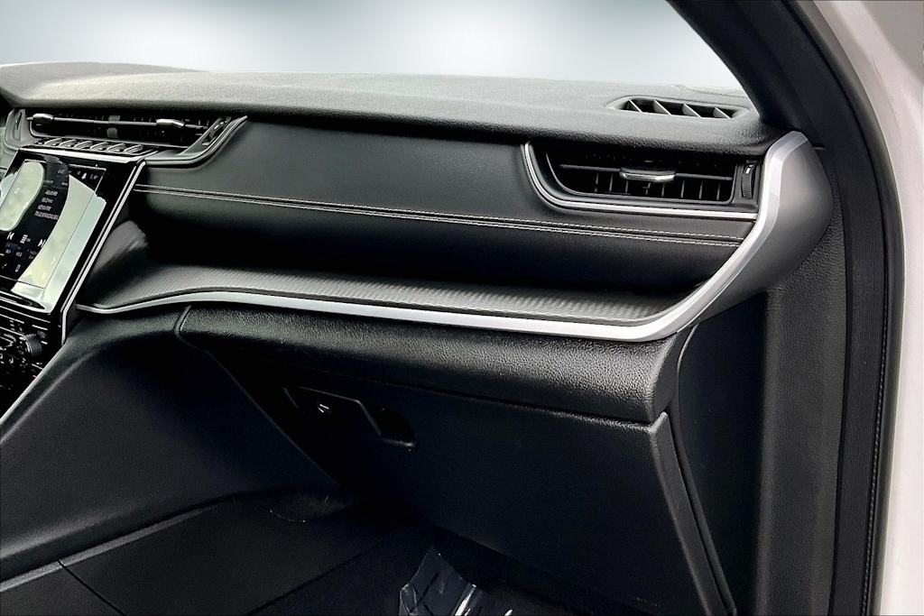 Thumbnail: 2024 Jeep Grand Cherokee - 24