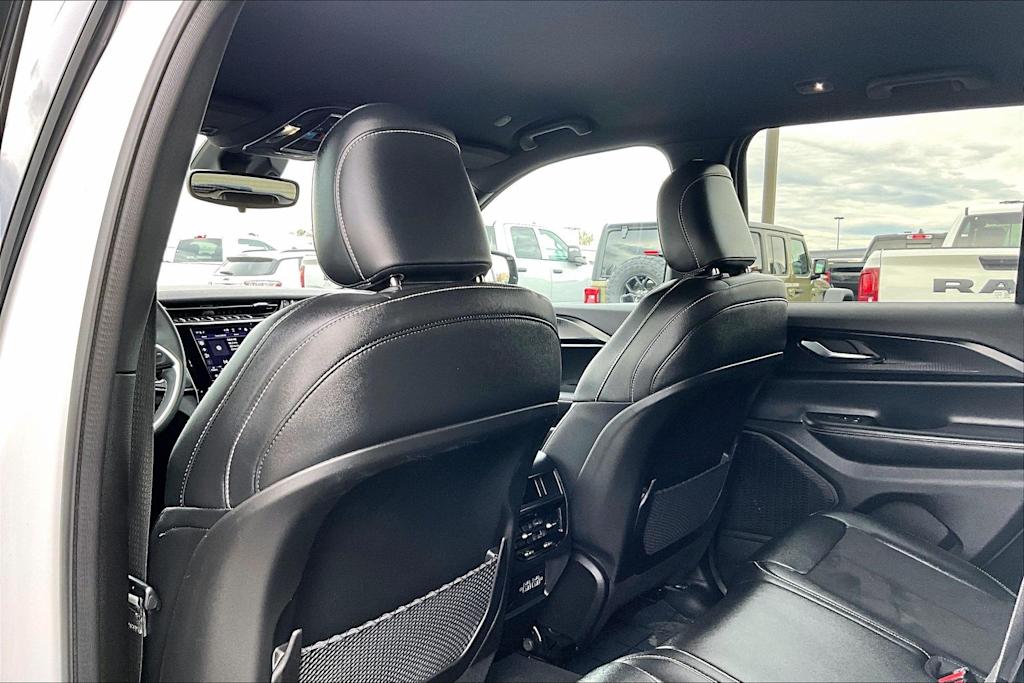 Thumbnail: 2024 Jeep Grand Cherokee - 13