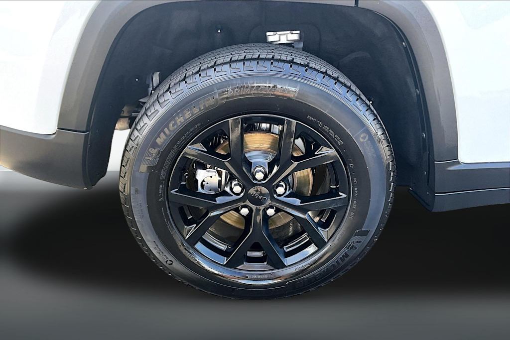 Thumbnail: 2025 Jeep Grand Cherokee - 36
