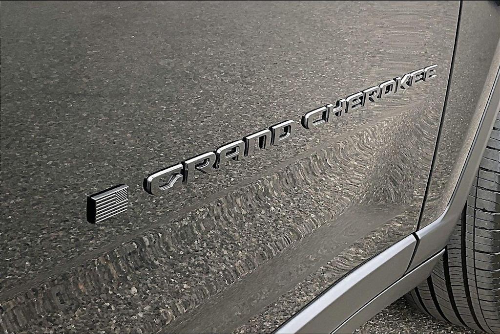 Thumbnail: 2025 Jeep Grand Cherokee - 7
