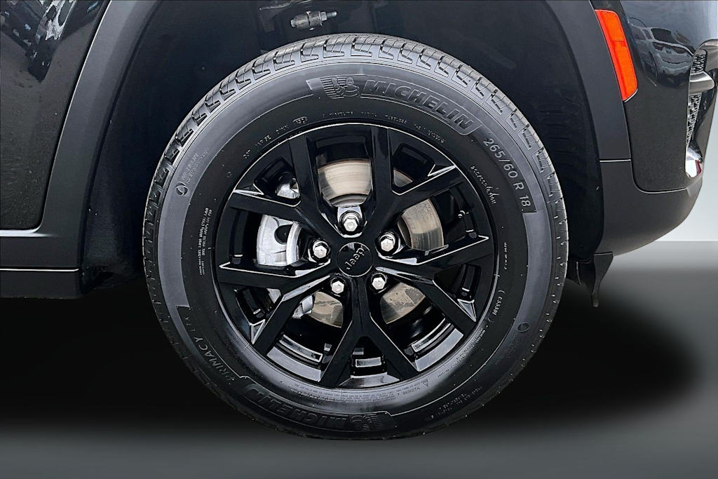 Thumbnail: 2025 Jeep Grand Cherokee - 35