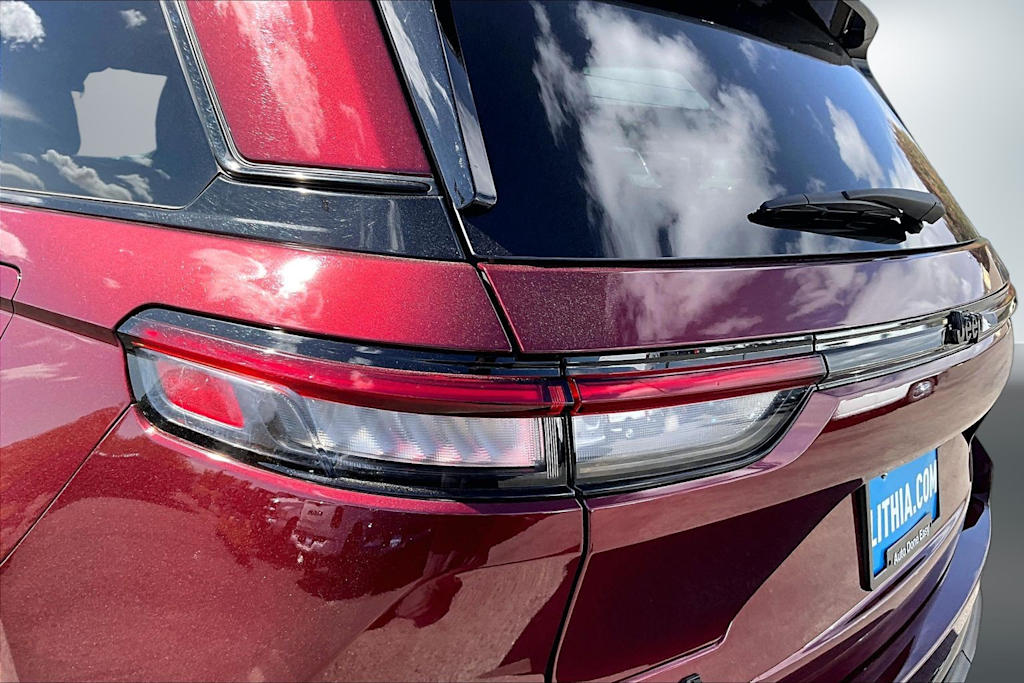 Thumbnail: 2025 Jeep Grand Cherokee - 33