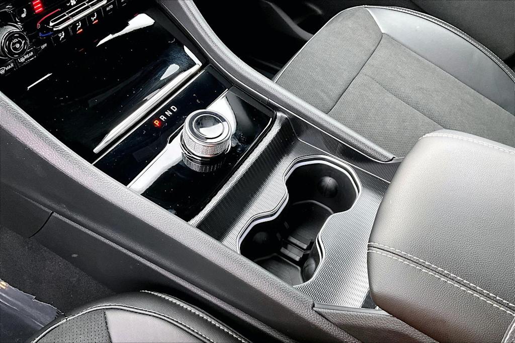 Thumbnail: 2025 Jeep Grand Cherokee - 17