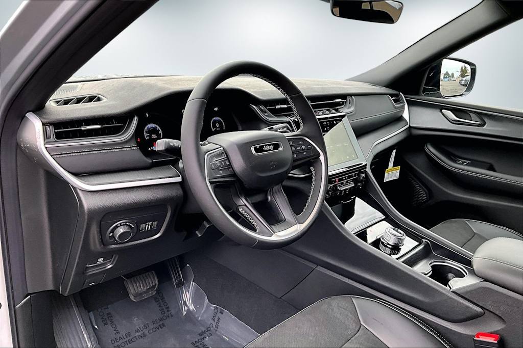 Thumbnail: 2025 Jeep Grand Cherokee - 2