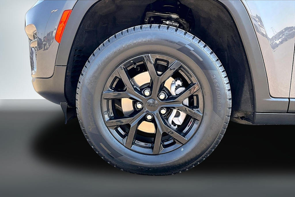 Thumbnail: 2024 Jeep Grand Cherokee - 8