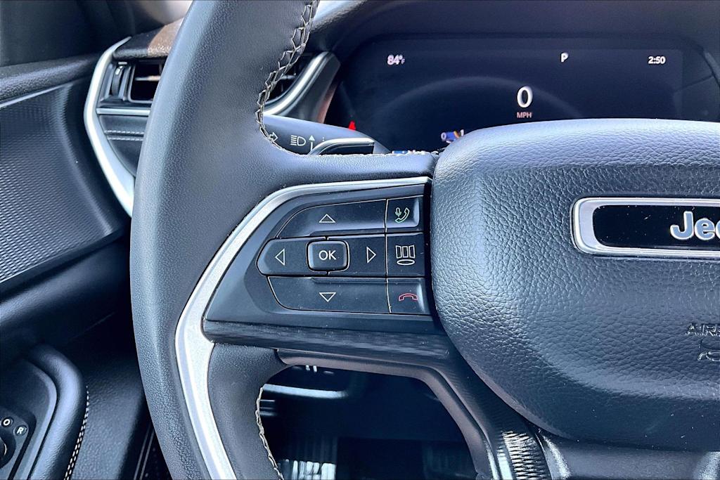 Thumbnail: 2024 Jeep Grand Cherokee - 25
