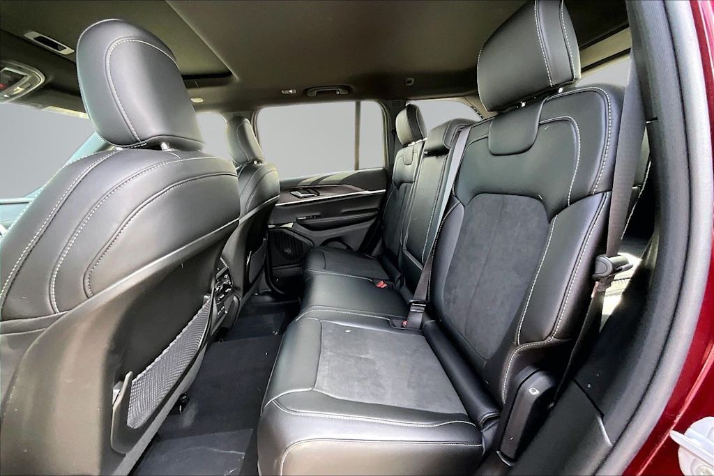 Thumbnail: 2026 Jeep Grand Cherokee - 21