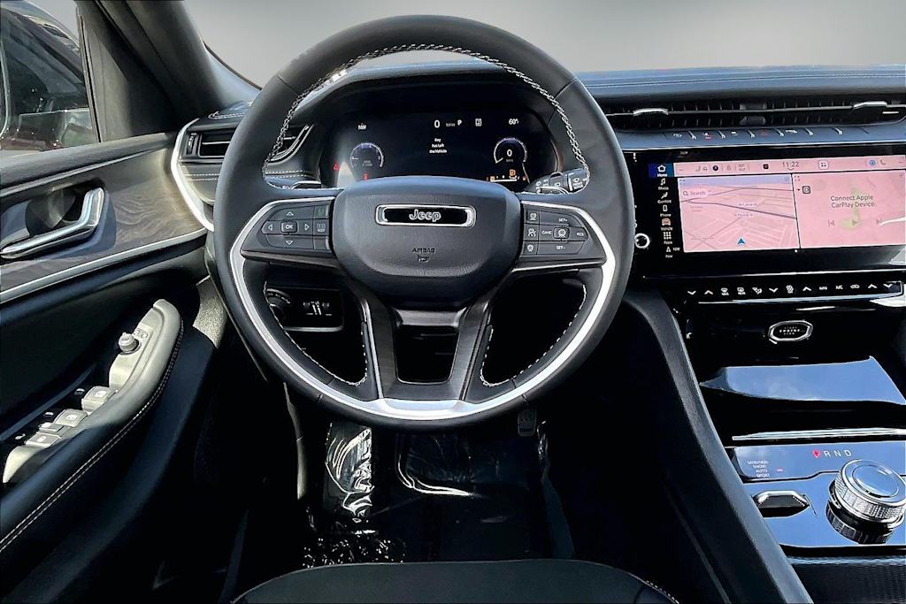 Thumbnail: 2026 Jeep Grand Cherokee - 14